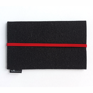 Filzhülle 22 – Schwarz | Rotes Band | Handgefertigt