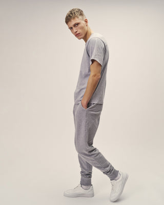 Herren Sweatpants in Grau Melange, linke Seitenansicht