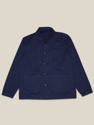 Herren Utility Jacket in Blau aus Bio-Baumwolle mit aufgesetzten Taschen, flach liegend