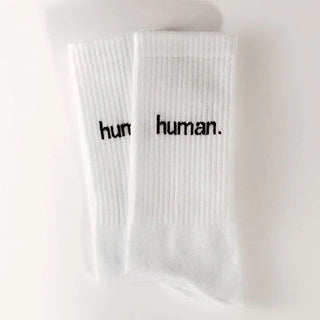 human. Statement Socken – Bio-Baumwolle | EU-Produktion | Statement für Menschlichkeit