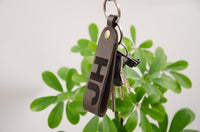 Monogramm-Schlüsselanhänger mit Gravur – Personalisiert, italienisches Leder — Ansicht 7