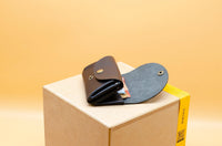 Minimalist Women's Wallet – Handcrafted Full-Grain Leather — Ansicht 1