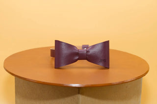 Handgefertigte Lederfliege – Personalisiert | Elegant | Hochzeit