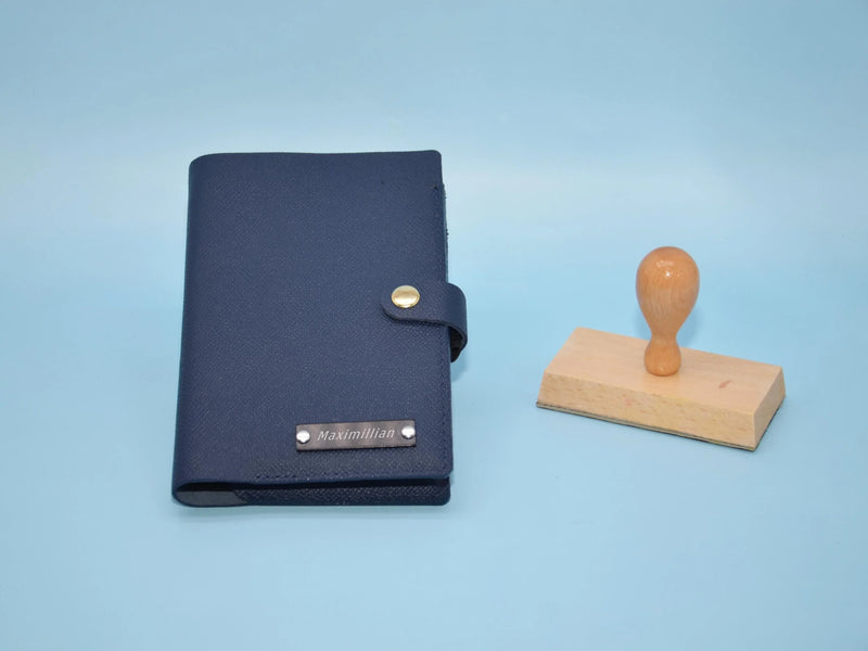Leder Tagebuchhülle A6 Italienisches Nappa – Handgefertigt mit Refill & Gravur — KATAAB
