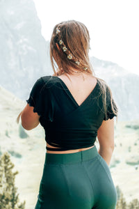 FARRAH Crop-Wickeltop black – 3-in-1-Style nachhaltig elegant — Ansicht 9
