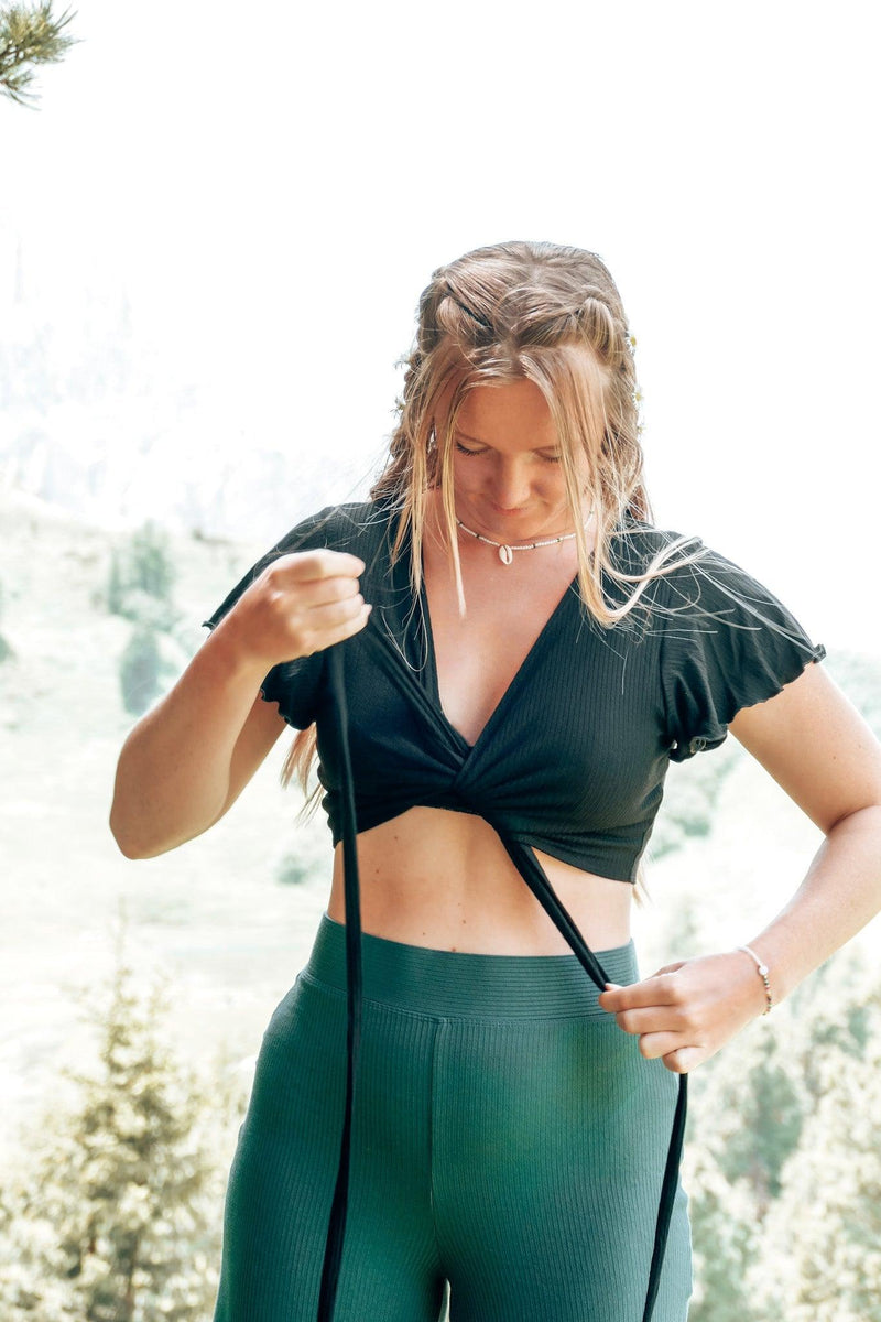 FARRAH Crop Wrap Top black – 3-in-1 style, sustainably elegant — Ansicht 7
