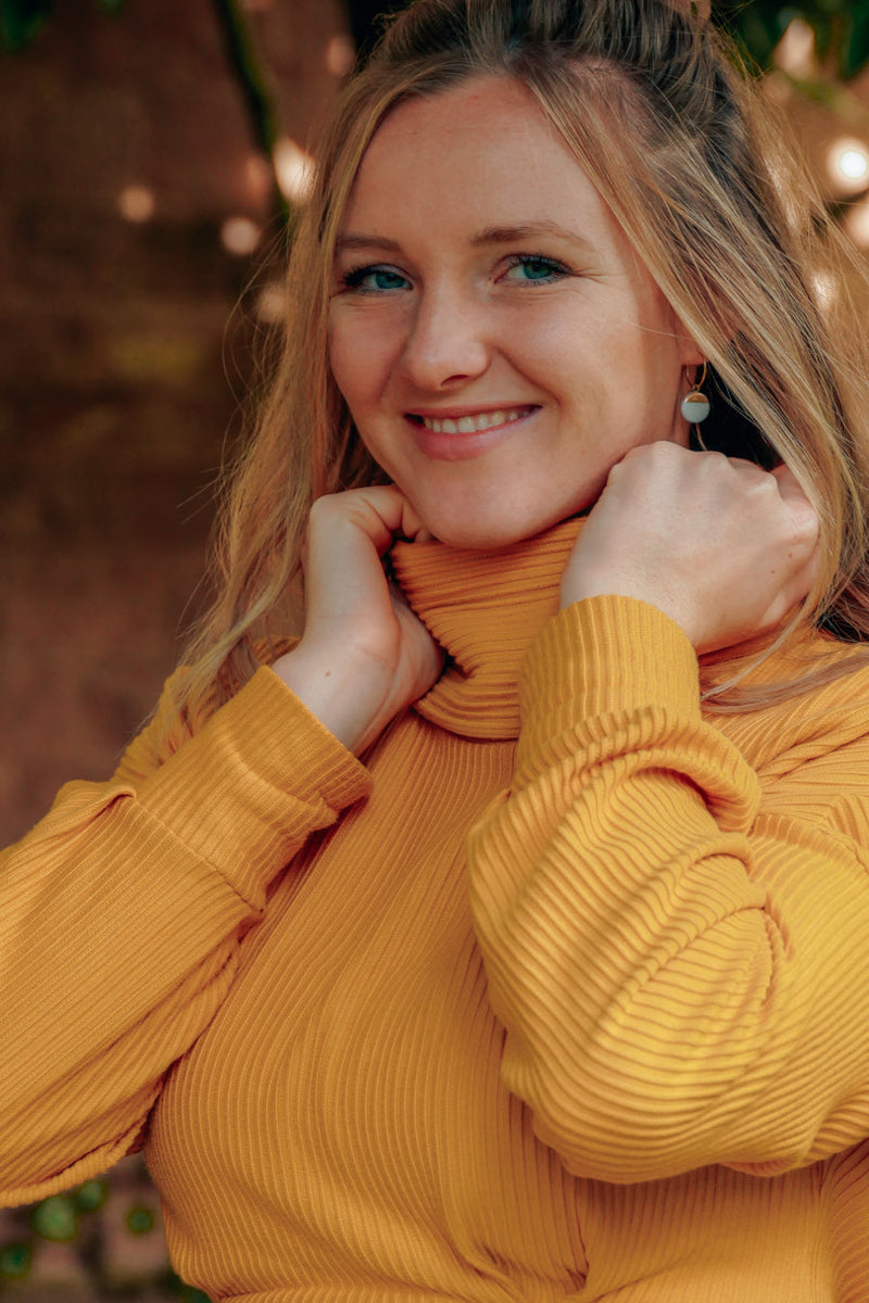 Aila Cropped Jumper amber turtleneck fitted sustainable — Ansicht 8