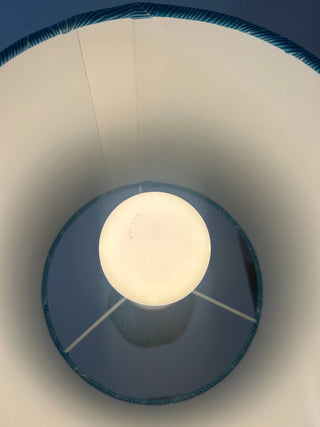 Kabellose Bodo Mans Lampe – sehr seltene Türkise Reliefkeramik | Akku & Fernbedienung | Mid Century