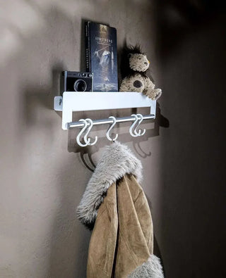 Weiße Wandgarderobe Joshua von Siqual – moderne Lösung für Kinderzimmer oder Flur