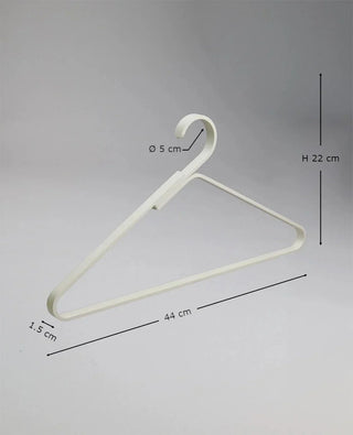 Maßangaben des Metallkleiderbügels Unique von Siqual – technische Übersicht für Planung und Passform