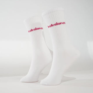 Kokolores Statementsocken von arrel in weiß aus Bio-Baumwolle