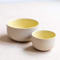 KUMO Flat White Ceramic Mug Yellow – Handmade — Ansicht 2
