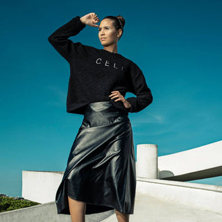 Rock aus Pineapple Leather – High-Waist | Midi-Länge | Vegan & innovativ