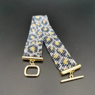 Pearl bracelet "Leo" – Wild design meets precise craftsmanship | 3 color variations