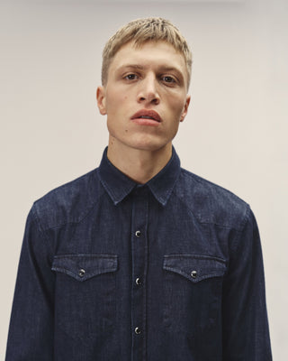 Herren Denim Western Hemd in dark indigo von WOTE, Ansicht Front.