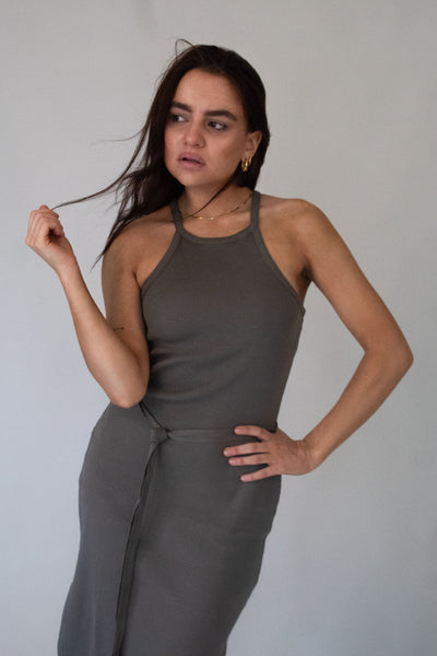 Kleid Bella Bio-Baumwolle Olive elegant nachhaltig GOTS
