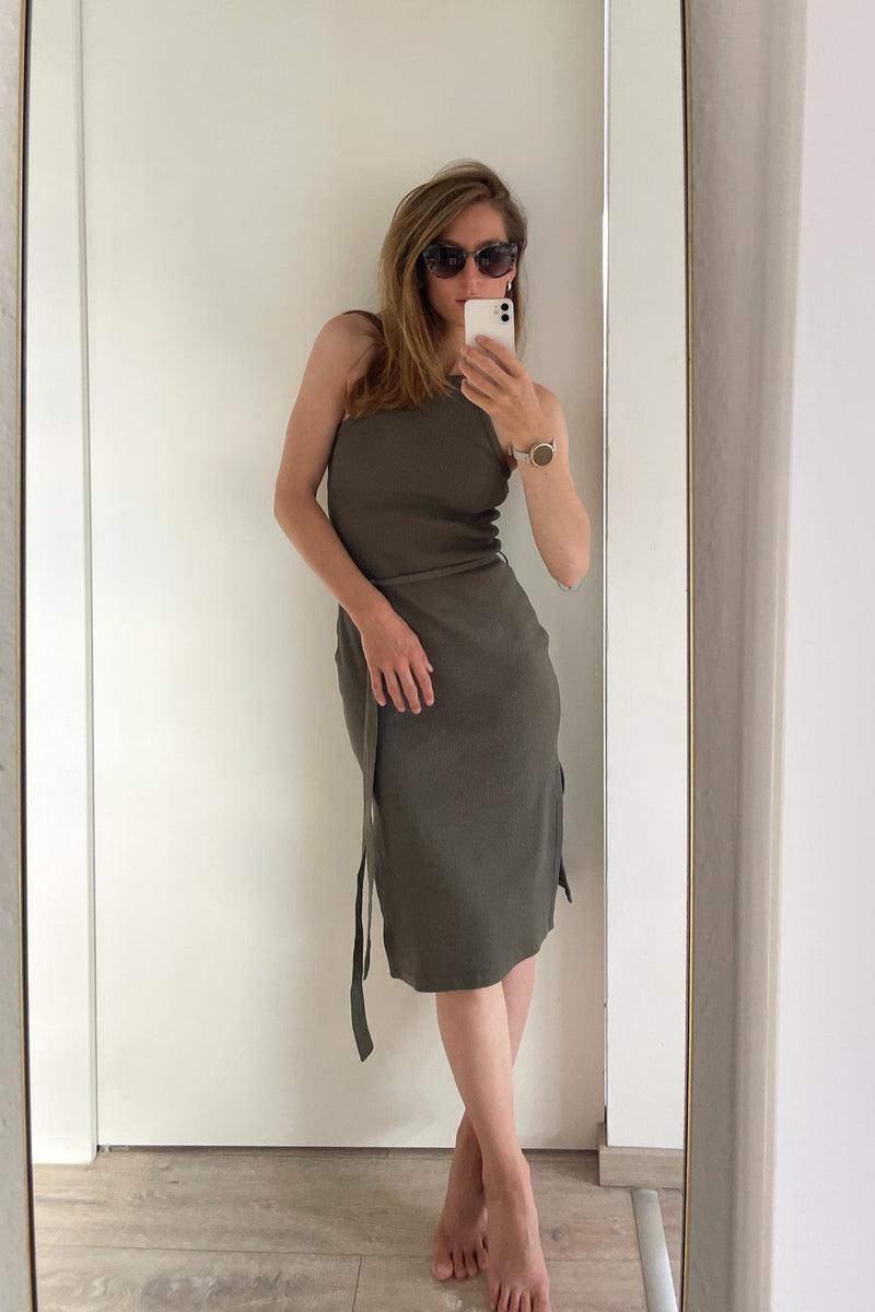 Kleid Bella Bio-Baumwolle Olive elegant nachhaltig GOTS — Ansicht 5