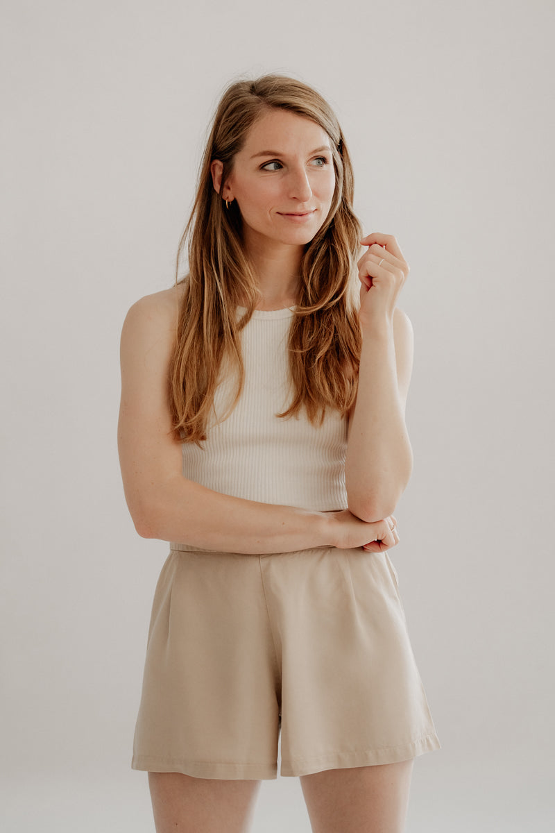 Shorts LIA – Tencel | Beige | Elegant & nachhaltig — Ansicht 3