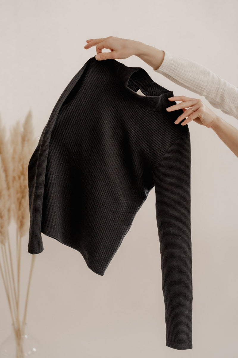 Stehkragen Longsleeve CLARA Bio-Baumwolle Schwarz — Marenika