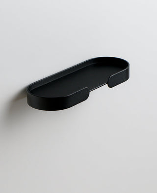 Wandregal aus Metall MORTIMER Shelf von Siqual Design in Schwarz mit minimalistischer Gestaltung