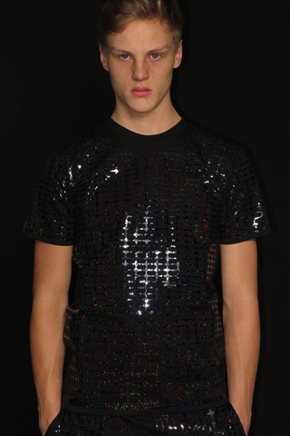 Starstyling Foilover T-Shirt mit allover metallischer Folie und negativen Pills-Formen, unisex Relaxed Fit, hoher Glanz für Events und Streetwear.
