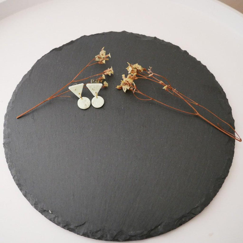 Teardrop Earrings with Gold Flecks – Cold Porcelain | 18k gold plated | One of a kind — Ansicht 2