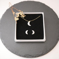 Moon Necklace & Stud Earrings Set – Handmade Cold Porcelain — Ansicht 3
