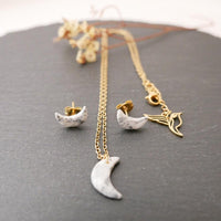 Moon Necklace & Stud Earrings Set – Handmade Cold Porcelain — Ansicht 2