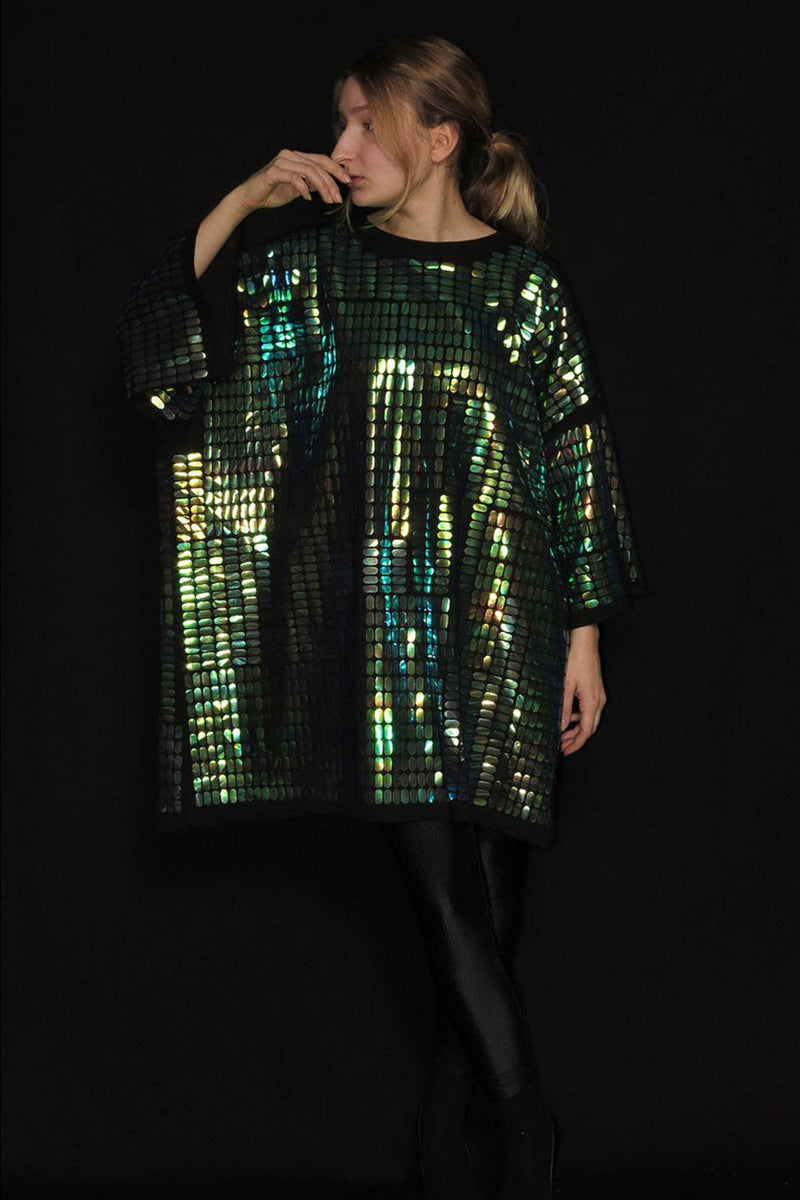 Pills Allover Bigshirt Metallic Foil – Unisex Oversized Dress — Ansicht 6