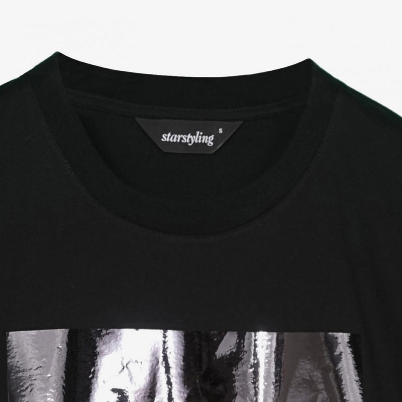 Big Square Sweater - Unisex Relaxed Fit with Pre-Crushed Foil — Ansicht 8