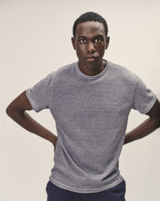 Herren Streifen T-Shirt aus Bio-Baumwolle in Anthrazit Grau Melange, Frontansicht mit klarer Silhouette