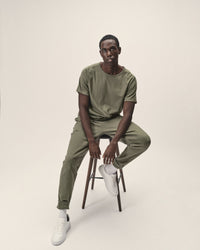 T-Shirt aus Organic Cotton – Minimalistisch | Langlebig | Fair gefertigt — Ansicht 4