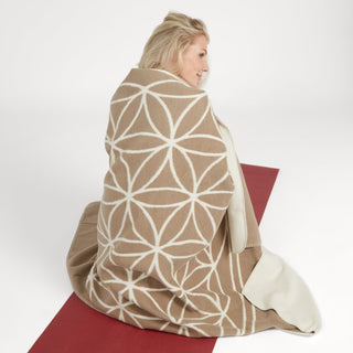 Yogadecke Blume des Lebens – 100 % Baumwolle | Regional gefertigt | Nachhaltig & vielseitig