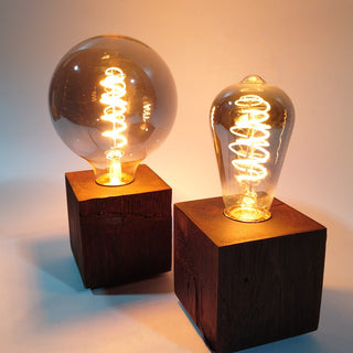 Skumring Tischlampe – Räuchereiche | 9x9cm | handgefertigt